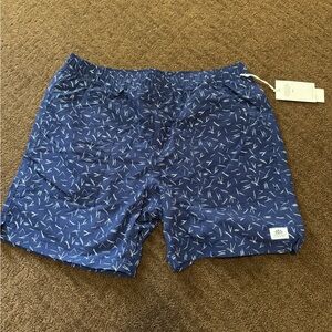 Katin OTG Without Walls Shorts Men's Size L Navy Print 6.5 inch Inseam NWT